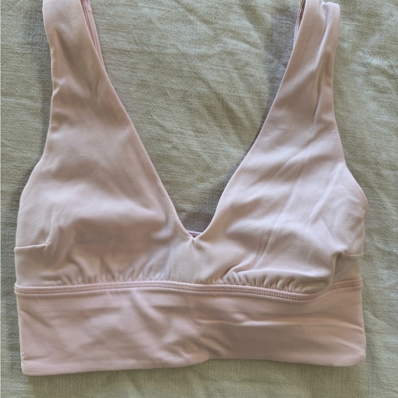 lululemon strawberry milkshake bundle 🍓🥛 define, scuba, and bra!! - Picture 10 of 13